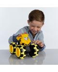 Ηλεκτρονικό παιχνίδι Tomy - Monster Treads, Bumblebee, με φωτιζόμενες ρόδες  - 5t